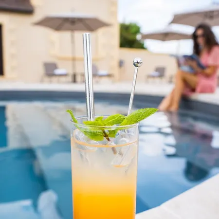 Le Perigord فندق