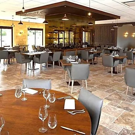 佩里戈尔酒店 酒店